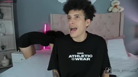 Emma  Joe online show from October 21, 3:07 am