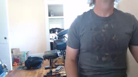 Snapshot of joebo7575 chatting on October 1, 4:02 pm joebo7575 online show from October 1, 4:02 pm