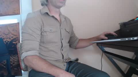 Snapshot of joebo7575 chatting on October 16, 7:59 pm joebo7575 online show from October 16, 7:59 pm