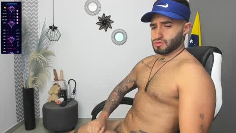 Snapshot of joegrex chatting on December 18, 11:45 am Joe online show from December 18, 11:45 am