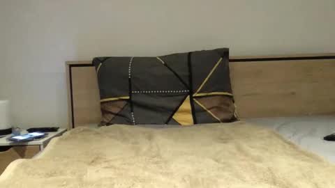 joejose03 online show from December 22, 1:30 pm