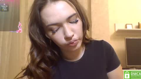 Jennifer online show from April 16, 8:09 pm