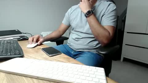 Snapshot of joeshades21 chatting on February 17, 11:13 am joeshades21 online show from February 17, 11:13 am