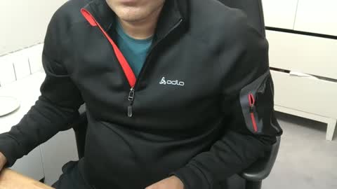 Snapshot of joeshades21 chatting on March 11, 9:24 am joeshades21 online show from March 11, 9:24 am