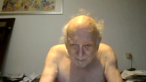 Snapshot of johan1948 chatting on December 27, 2:22 pm Johan online show from December 27, 2:22 pm