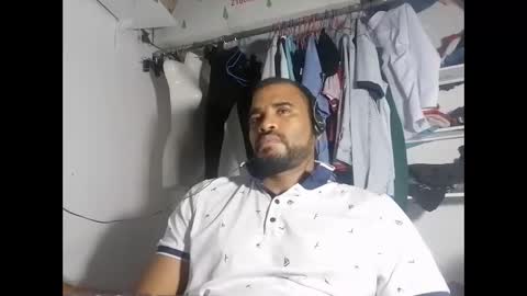 Snapshot of johan2222222222 chatting on February 16, 5:48 am johan2222222222 online show from February 16, 5:48 am