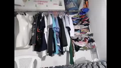 Snapshot of johan2222222222 chatting on February 22, 4:40 am johan2222222222 online show from February 22, 4:40 am