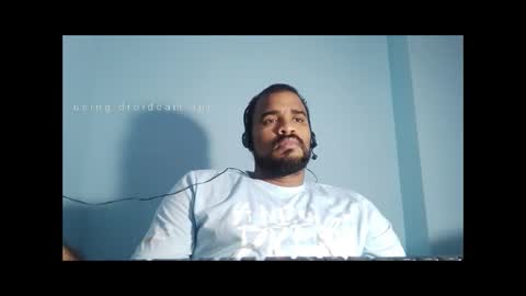 Snapshot of johan2222222222 chatting on March 2, 5:33 am johan2222222222 online show from March 2, 5:33 am