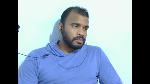 Snapshot of johan2222222222 chatting on October 12, 4:00 am johan2222222222 online show from October 12, 4:00 am