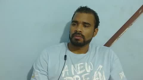 Snapshot of johan2222222222 chatting on November 4, 5:06 am johan2222222222 online show from November 4, 5:06 am