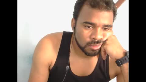 Snapshot of johan2222222222 chatting on November 5, 1:44 pm johan2222222222 online show from November 5, 1:44 pm