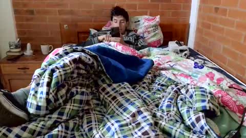 johan70nsexy online show from April 11, 1:04 pm