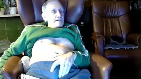 johan7 heet online show from December 11, 4:31 pm