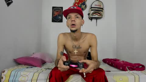 johan_and_antonella online show from December 14, 7:14 pm