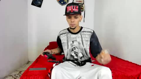 johan_and_antonella online show from February 5, 11:17 pm