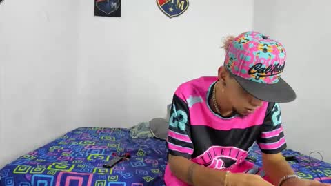 johan_and_antonella online show from October 20, 3:40 am