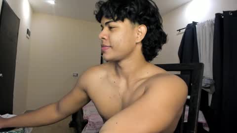 Snapshot of johan_beley_7k chatting on March 8, 1:14 pm Johan Beley online show from March 8, 1:14 pm