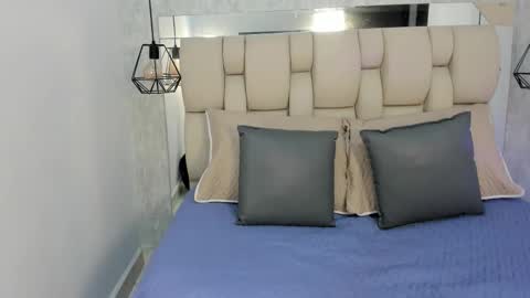 Snapshot of johan_gz_ chatting on September 23, 11:57 am Johan online show from September 23, 11:57 am