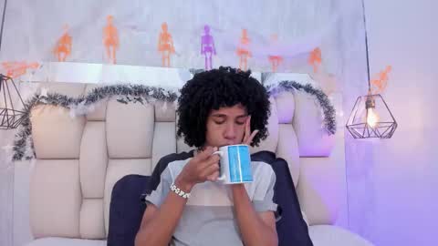 Snapshot of johan_gz_ chatting on October 21, 12:28 pm Johan online show from October 21, 12:28 pm