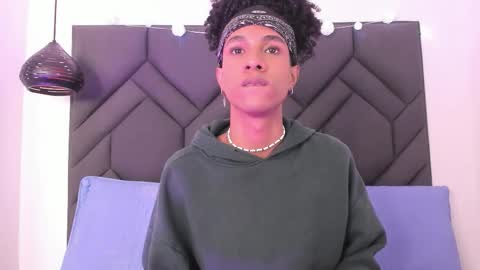 Snapshot of johan_gz_ chatting on December 3, 5:33 pm Johan online show from December 3, 5:33 pm