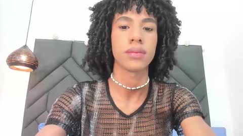 Snapshot of johan_gz_ chatting on December 14, 12:32 pm Johan online show from December 14, 12:32 pm