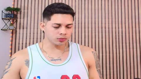 Snapshot of johan_speitzer chatting on February 18, 1:56 am johan speitzer online show from February 18, 1:56 am