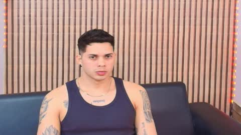 Snapshot of johan_speitzer chatting on February 25, 12:53 am johan speitzer online show from February 25, 12:53 am