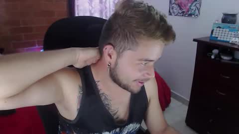 JOHAN independient model online show from October 28, 1:14 pm