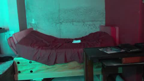 Snapshot of johanna_obey_you chatting on March 7, 4:46 am Johanna Sweet online show from March 7, 4:46 am