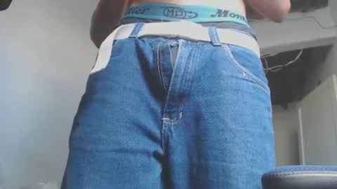 Snapshot of johantorres19 chatting on January 7, 7:38 pm johantorres19 online show from January 7, 7:38 pm