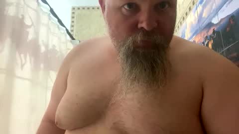 Snapshot of john40a chatting on February 1, 2:54 am John online show from February 1, 2:54 am