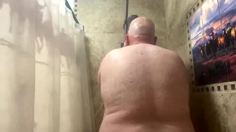 Snapshot of john40a chatting on February 5, 2:49 am John online show from February 5, 2:49 am