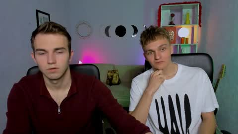 John online show from April 8, 12:05 pm