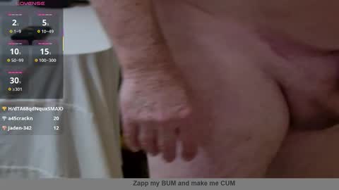 Snapshot of john_little_one chatting on October 15, 5:57 pm JOHN online show from October 15, 5:57 pm