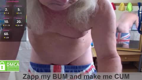 Snapshot of john_little_one chatting on November 3, 11:22 am JOHN online show from November 3, 11:22 am