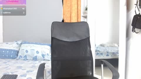 john_ssnow29 online show from December 11, 11:00 pm