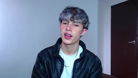 John Vichenso online show from November 5, 9:26 pm