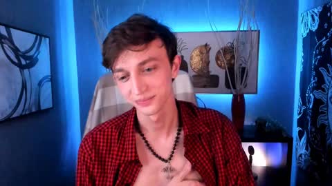 Snapshot of john_weasley chatting on December 29, 7:00 pm John online show from December 29, 7:00 pm