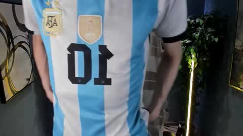 Snapshot of john_weasley chatting on September 14, 9:25 pm John online show from September 14, 9:25 pm