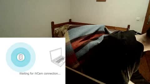 Snapshot of john_x00 chatting on April 23, 6:32 pm John online show from April 23, 6:32 pm