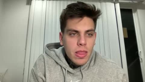 Snapshot of johnafterdark chatting on December 2, 3:58 am JAXX online show from December 2, 3:58 am