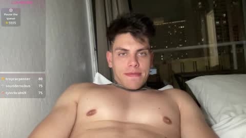 Snapshot of johnafterdark chatting on December 14, 8:34 am JAXX online show from December 14, 8:34 am