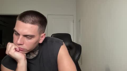 Snapshot of johnafterdark chatting on October 16, 6:36 am JAXX online show from October 16, 6:36 am