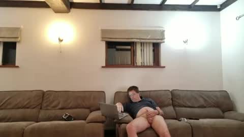 johnathan_stuart33 online show from June 28, 12:16 am