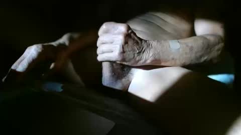 Snapshot of johndoe2365 chatting on October 16, 3:35 pm john online show from October 16, 3:35 pm