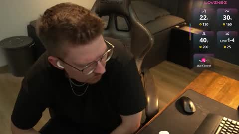 Snapshot of johndor22 chatting on September 23, 4:10 pm Jones online show from September 23, 4:10 pm