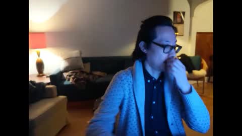 Johnee online show from March 29, 7:52 am