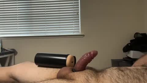 Snapshot of johng8612 chatting on December 16, 12:15 am johng8612 online show from December 16, 12:15 am