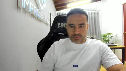 JOHN G MODELS online show from May 23, 1:59 pm