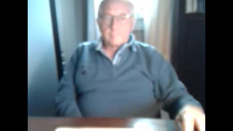 johnjohn6226 online show from November 4, 4:06 pm